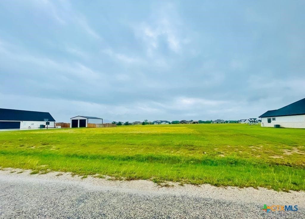 1.14 acres in Victoria County gallery image 2