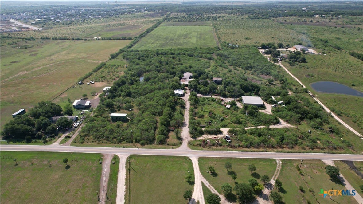 11.1 acres in Travis County gallery image 3