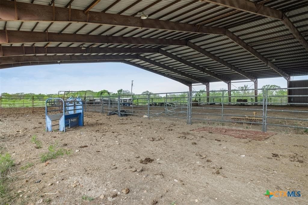 98.62 acres in Caldwell County gallery image 4