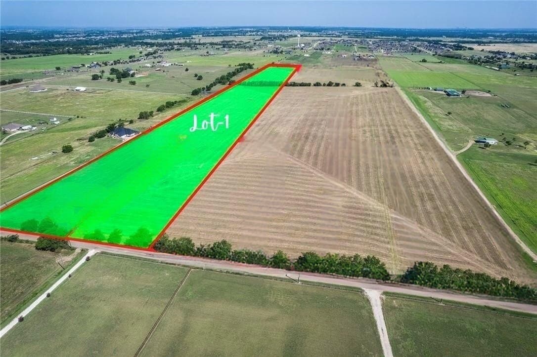 20 acres in Ellis County