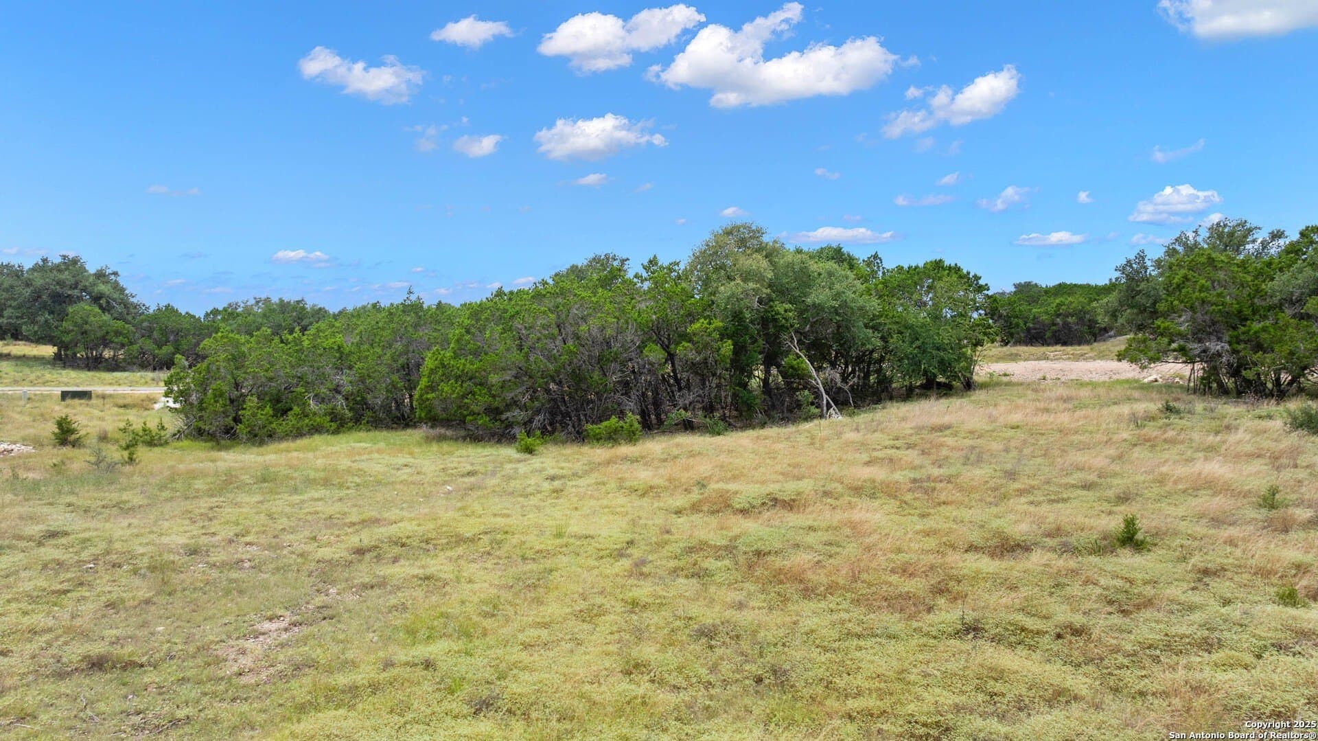 2.1 acres in Kendall County featured view