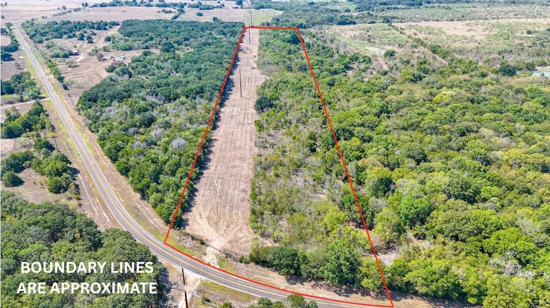 27 acres in Navarro County
