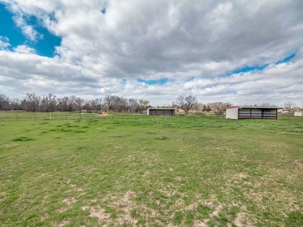 4.75 acres in Hunt County featured view