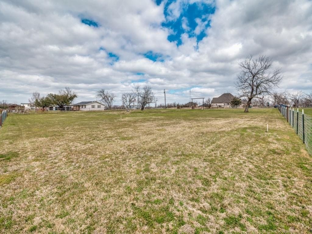 4.75 acres in Hunt County gallery image 4