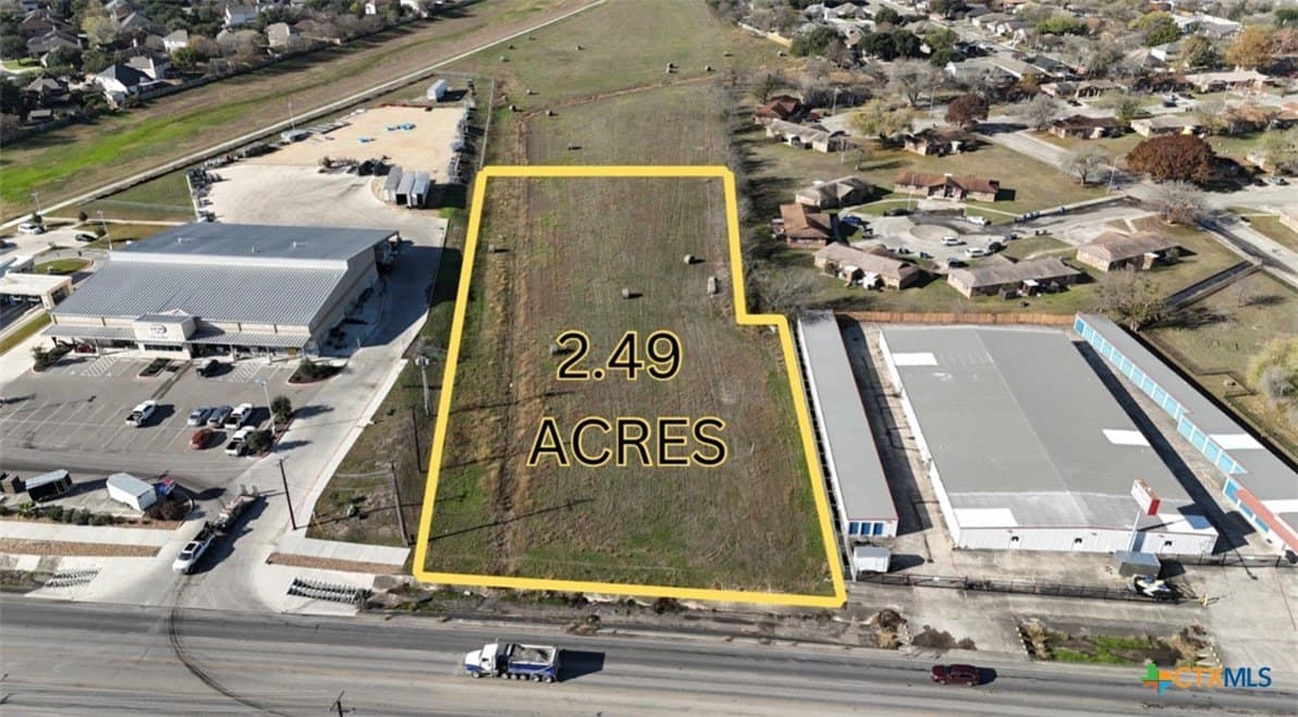 2.5 acres in Comal County