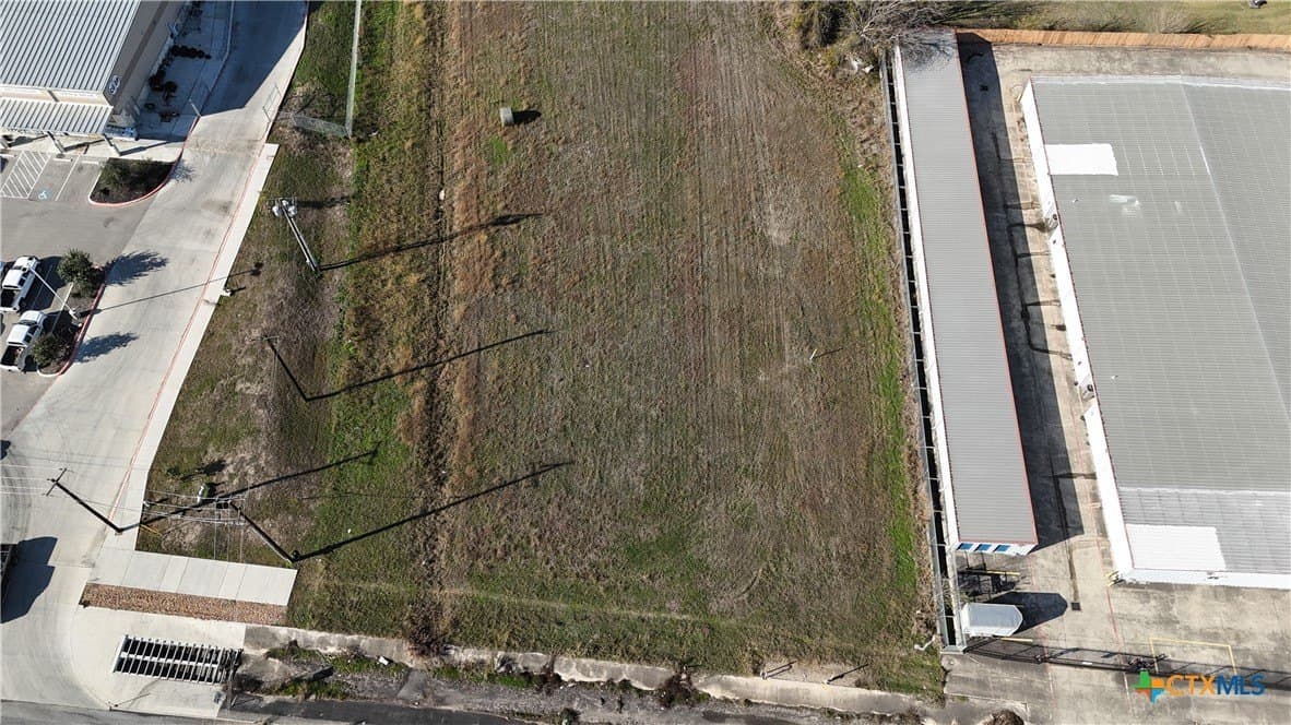 2.5 acres in Comal County - photo 3