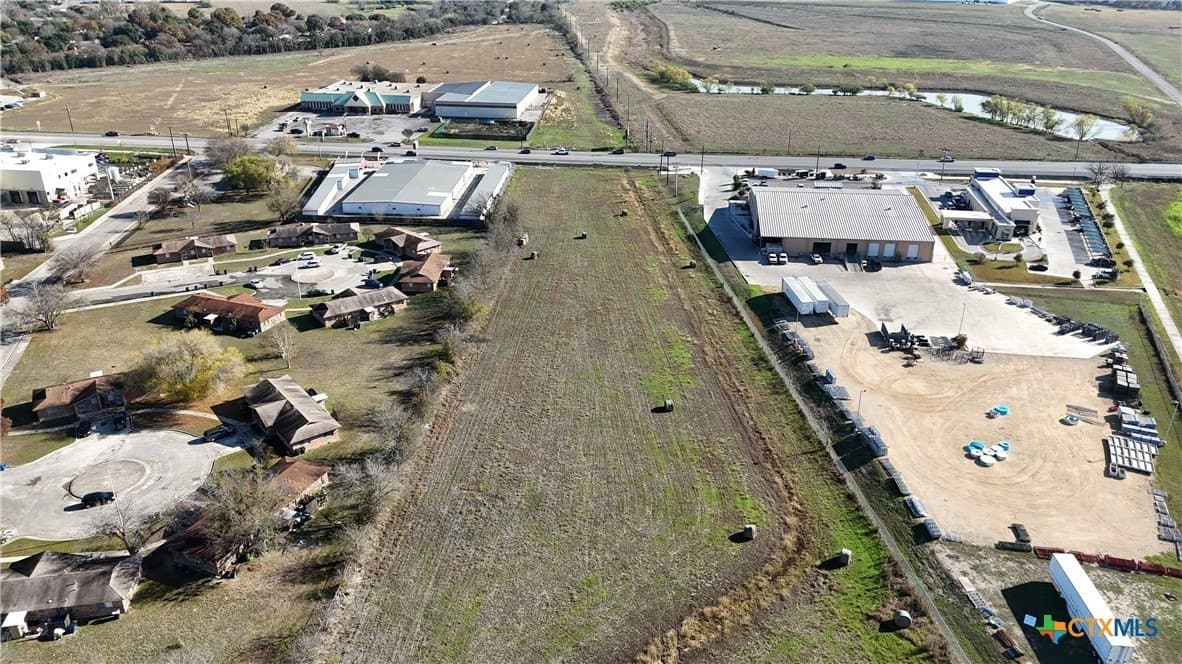 2.5 acres in Comal County - photo 4
