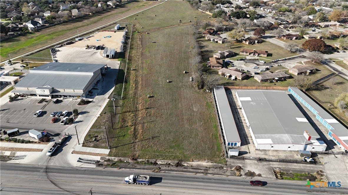 2.5 acres in Comal County - photo 2