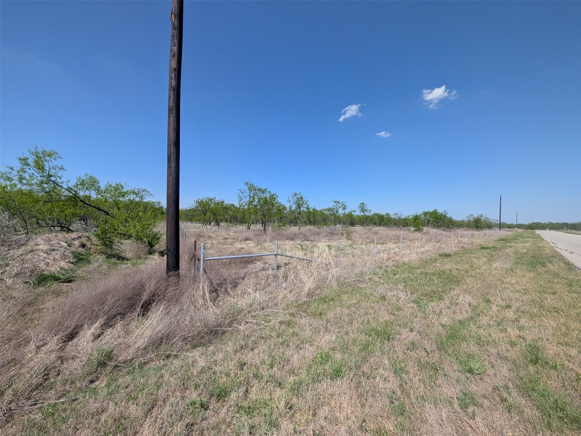 2.01 acres in Navarro County - photo 7