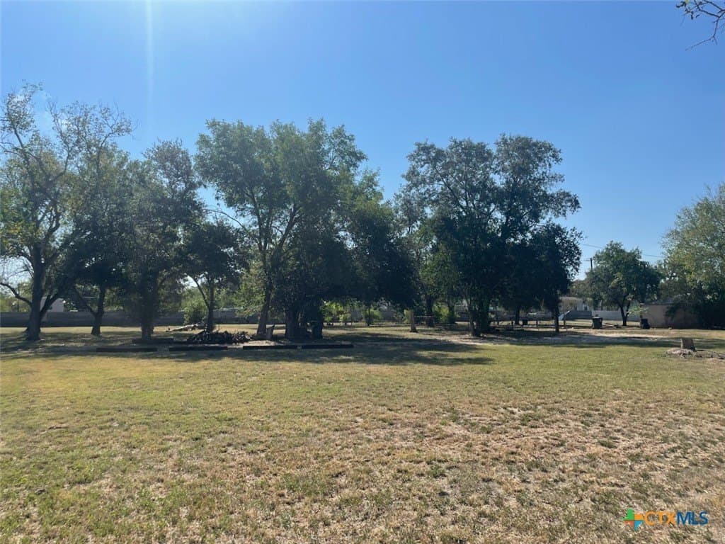 1.12 acres in Caldwell County featured view