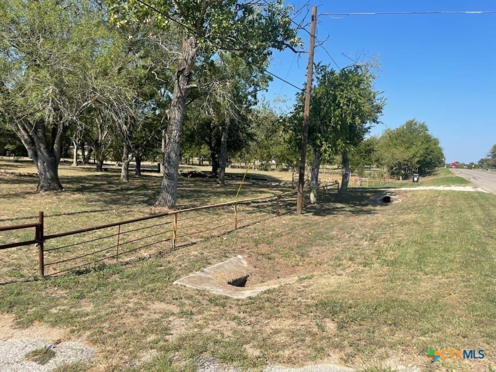 1.12 acres in Caldwell County gallery image 2