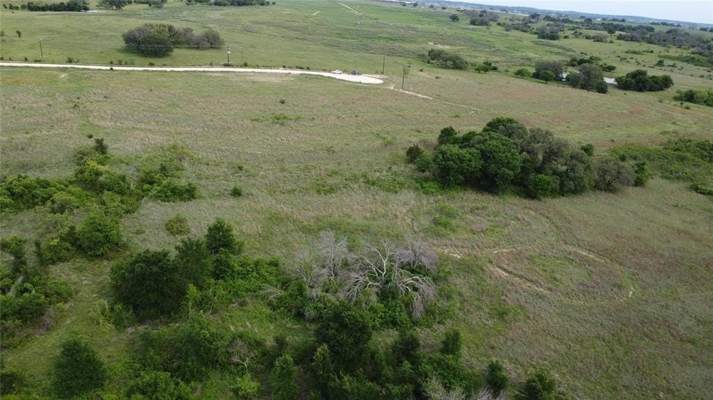 5.61 acres in Comanche County