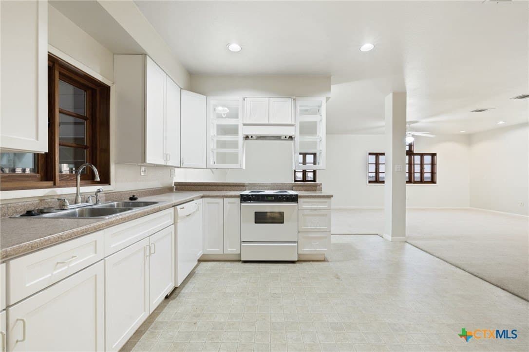 43.17 acres in Travis County - photo 44