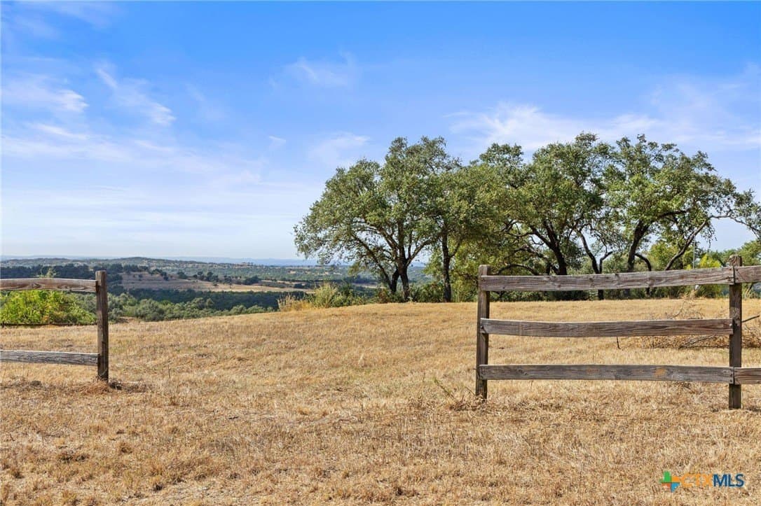 43.17 acres in Travis County - photo 5