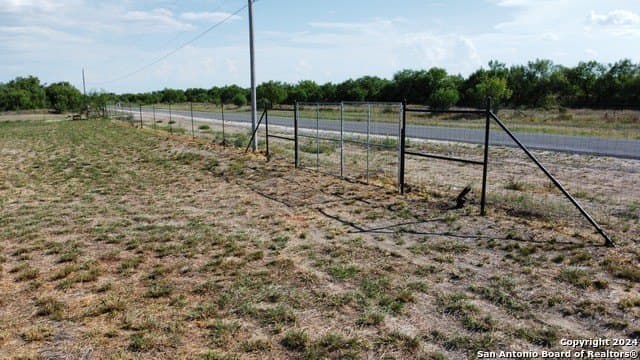 10 acres in Zavala County gallery image 4