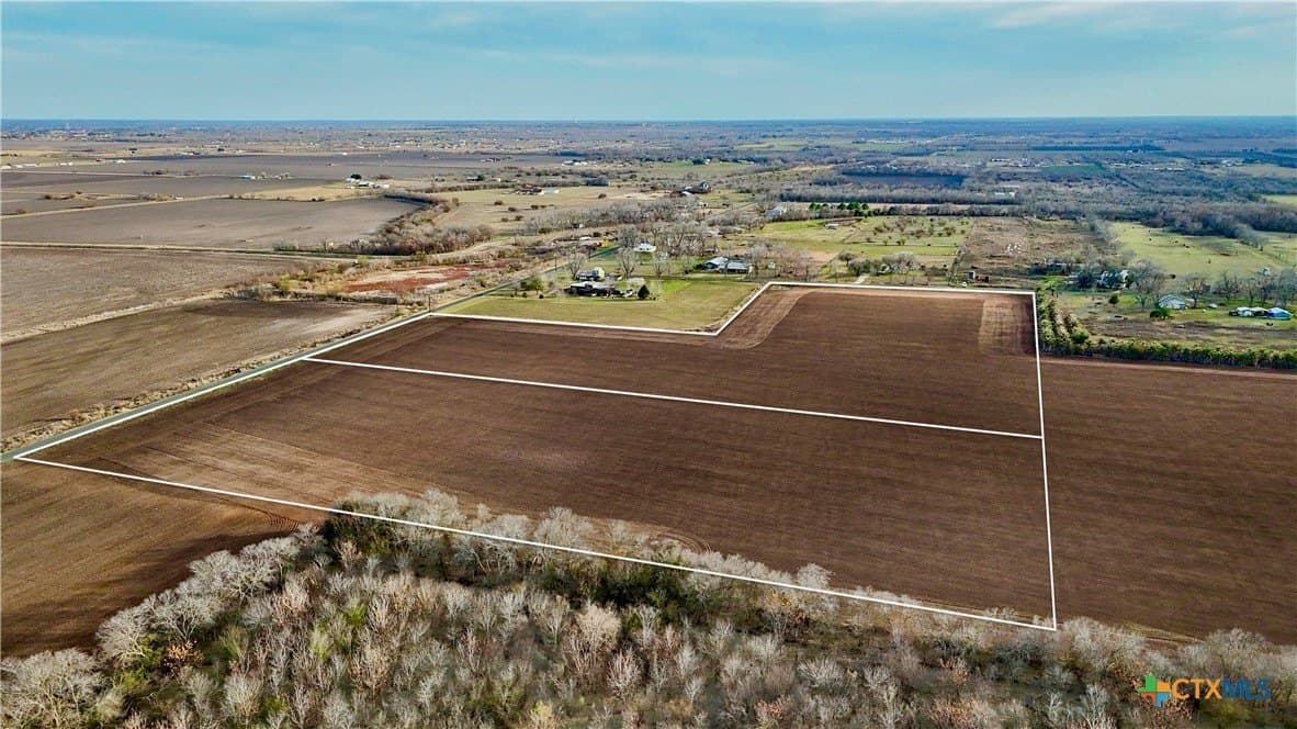10 acres in Medina County