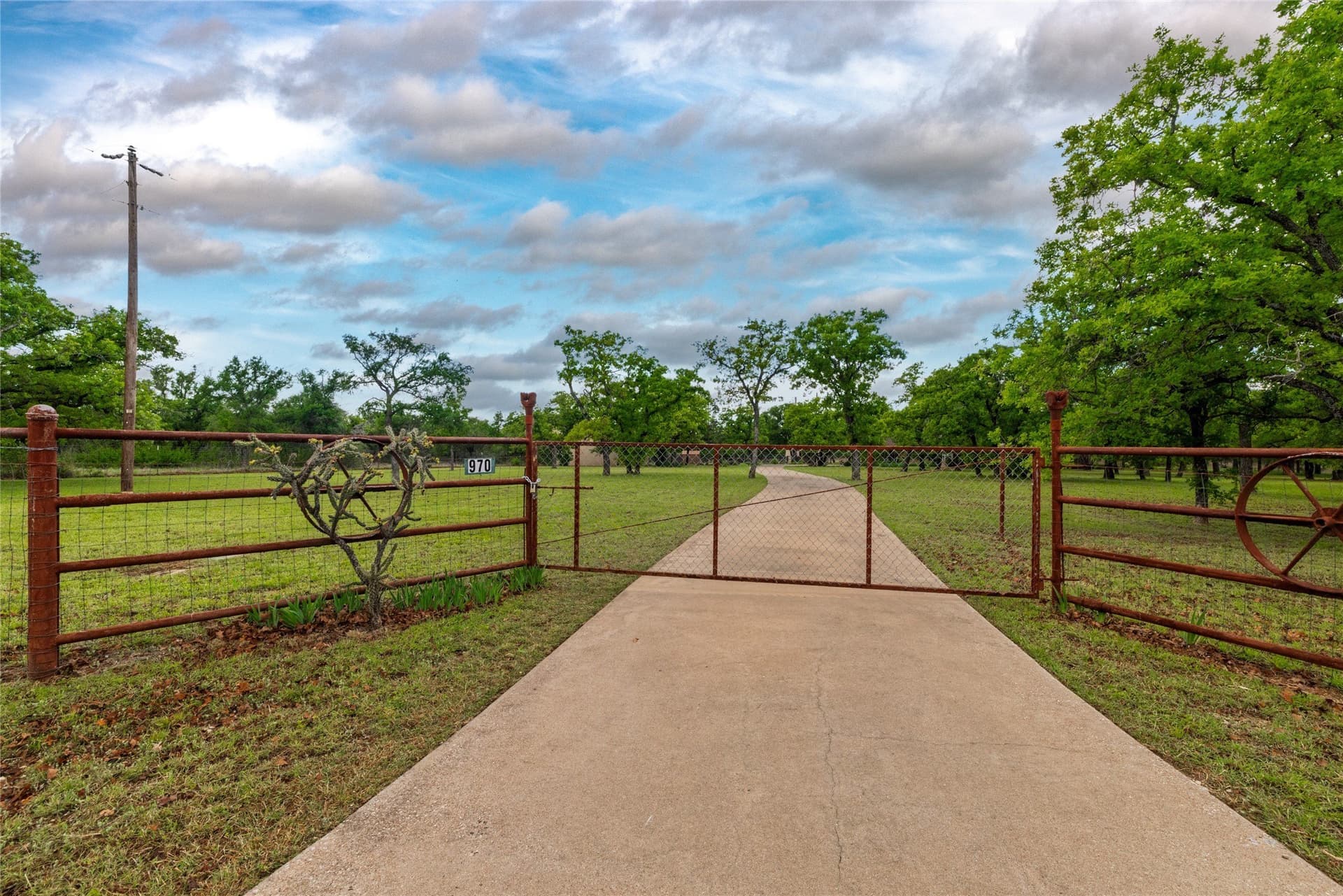 20 acres in Palo Pinto County - photo 8