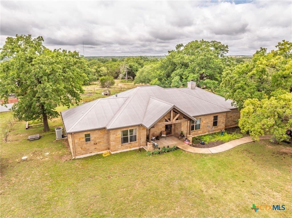 10.18 acres in Williamson County featured view