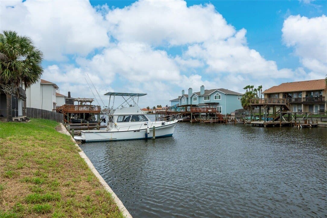 0.27 acres in Nueces County - photo 7