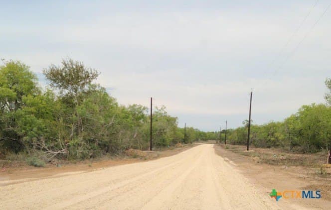 1 acres in Gonzales County - photo 3