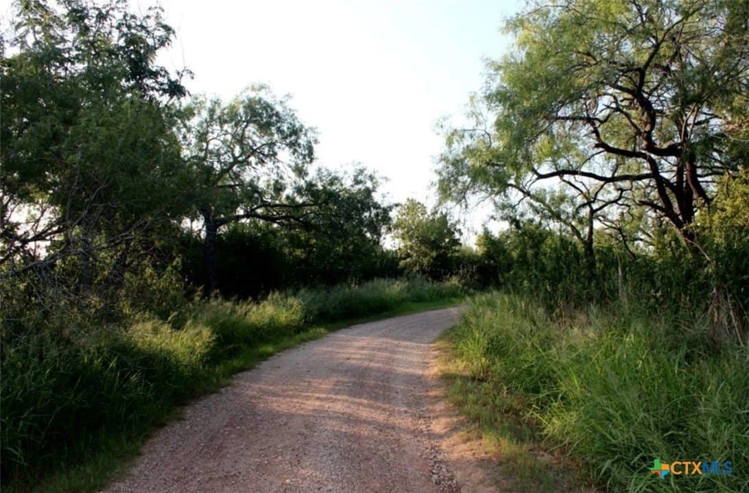 1 acres in Gonzales County - photo 10