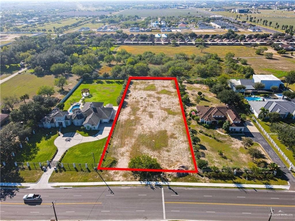 1.25 acres in Hidalgo County