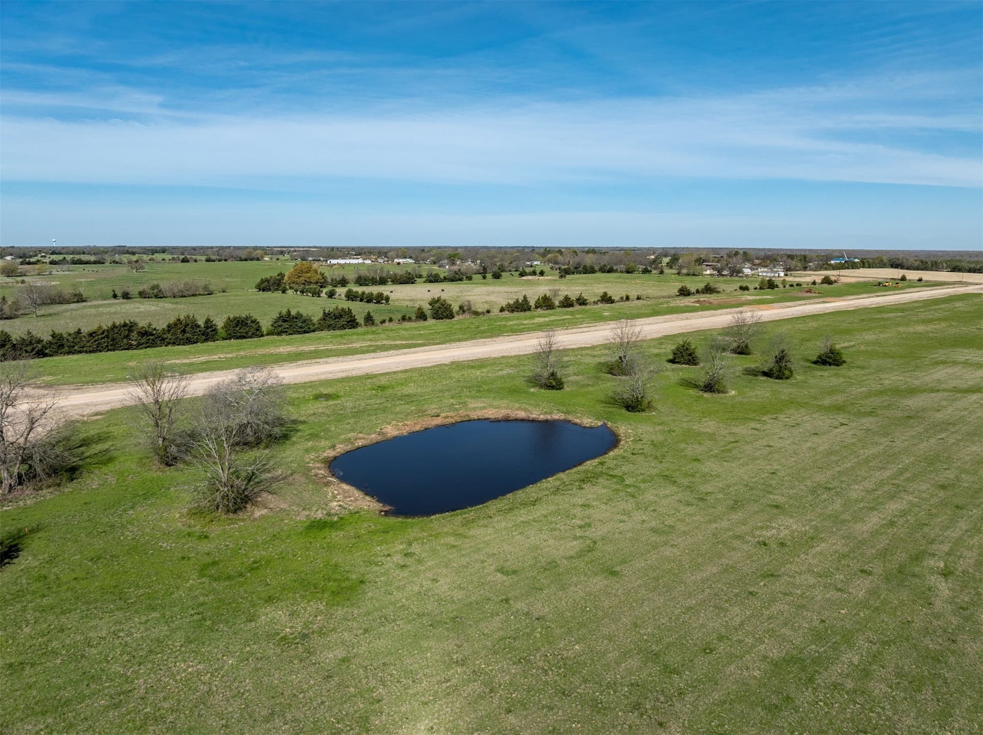 1 acres in Lamar County gallery image 3