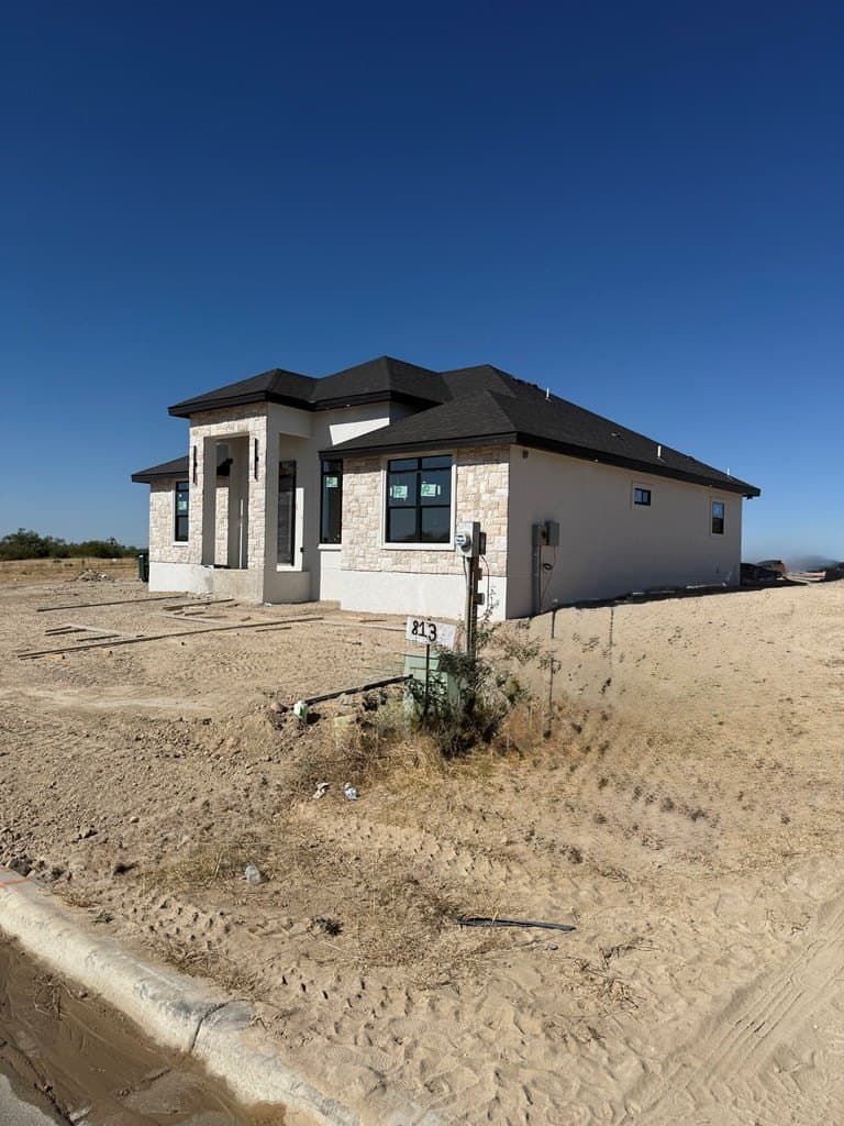 7,811 acres in Maverick County gallery image 4