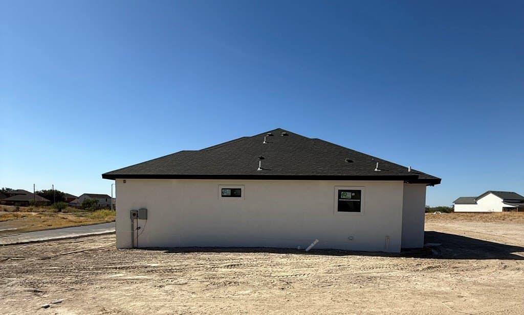 7,811 acres in Maverick County gallery image 3