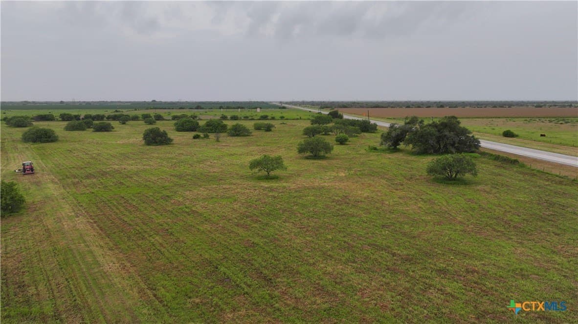 23.44 acres in Refugio County - photo 13
