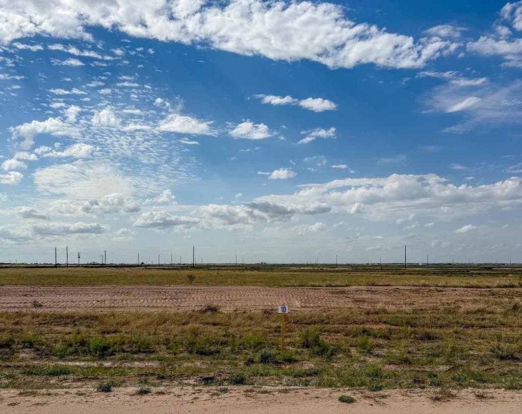 2.02 acres in Gaines County