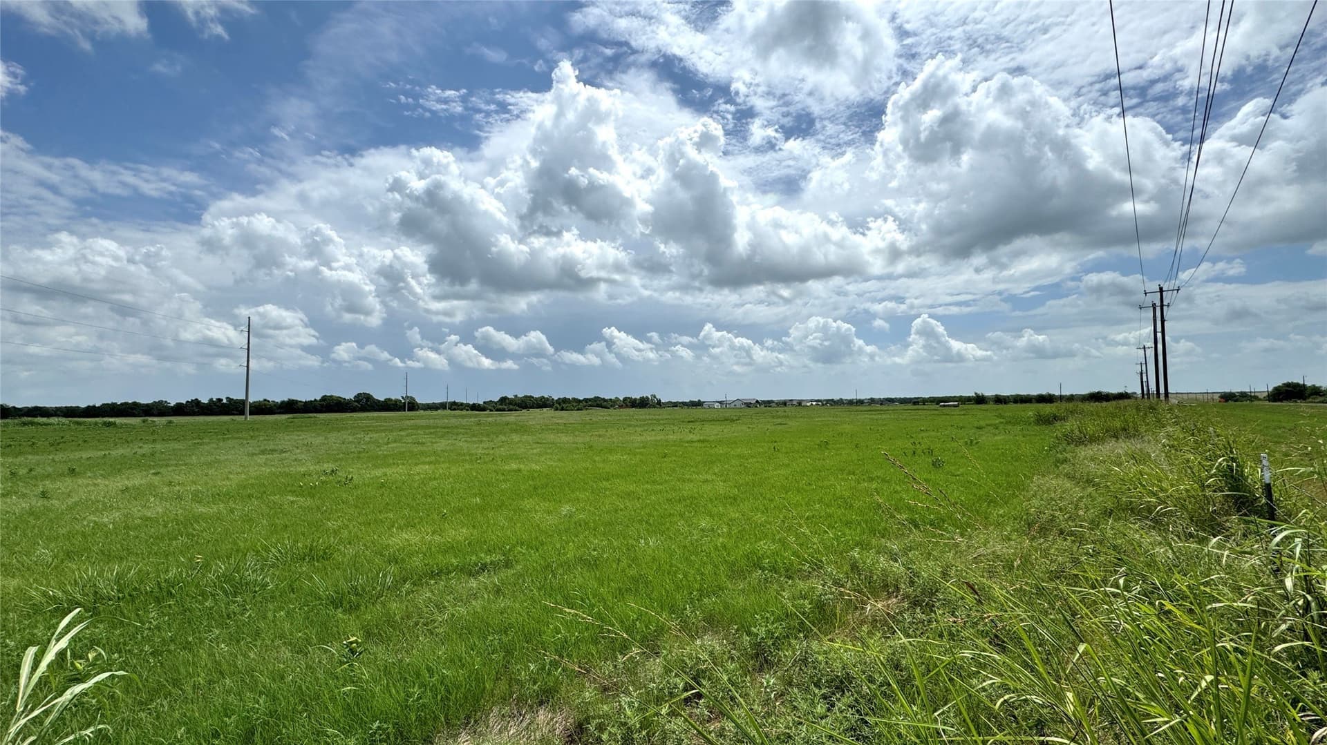 3.55 acres in Kaufman County - photo 2