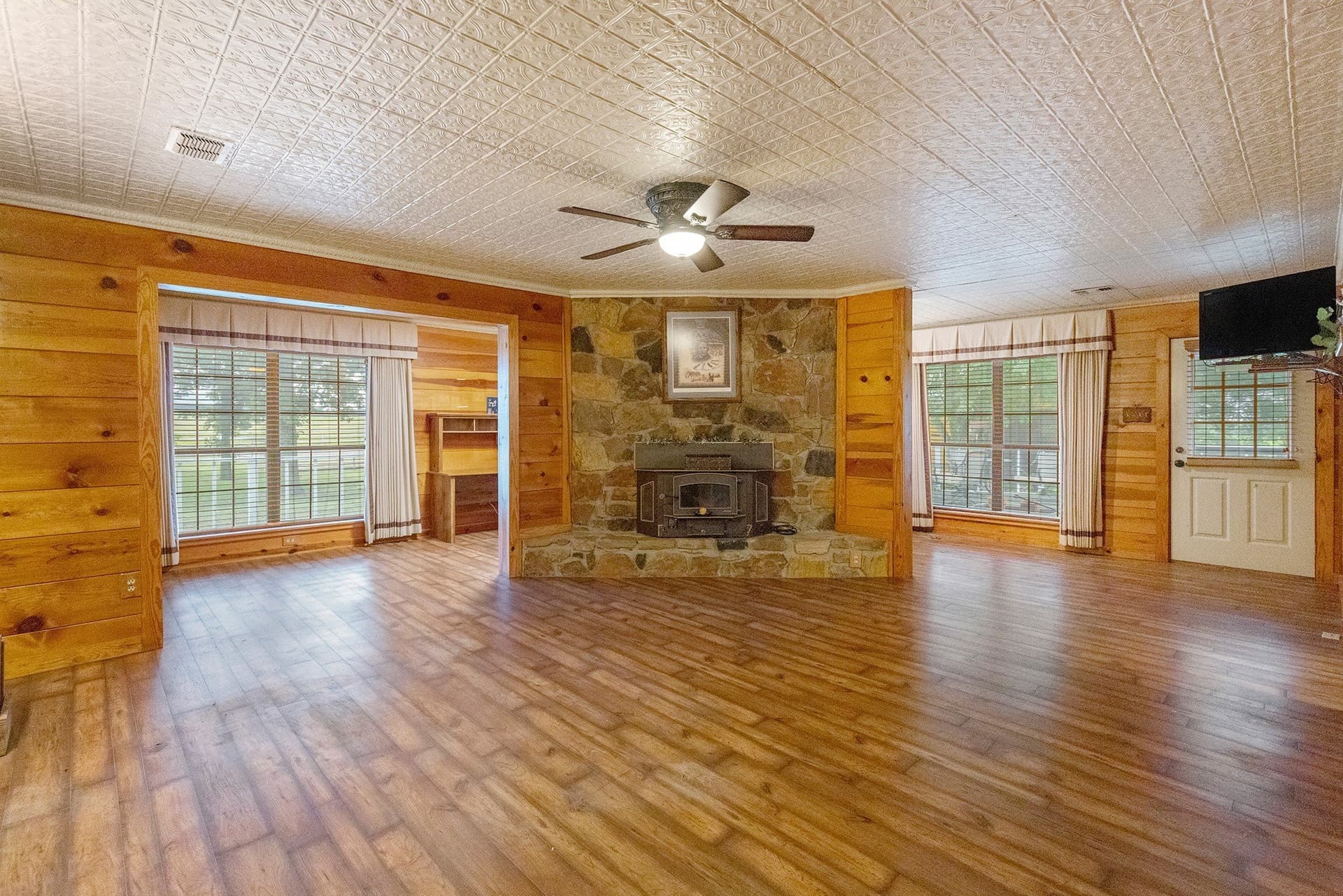 228.2 acres in Grayson County - photo 28
