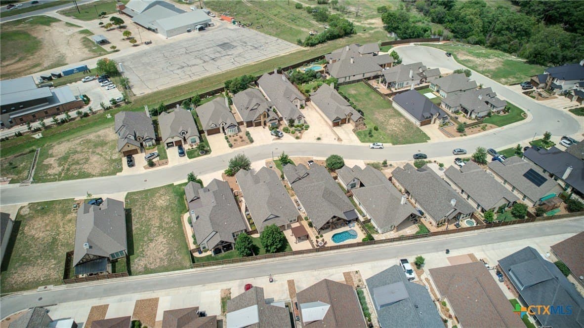 0.18 acres in Comal County - photo 18