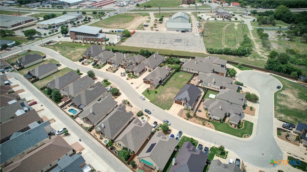 0.18 acres in Comal County - photo 17