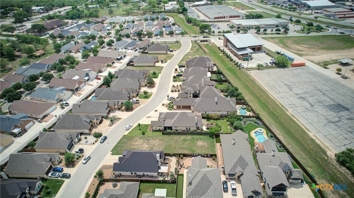 0.18 acres in Comal County - photo 16