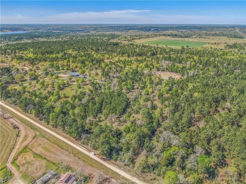 15 acres in Grimes County - photo 2