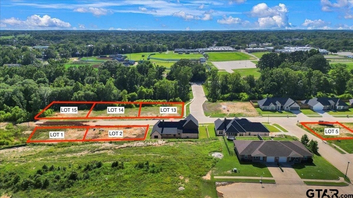 0.23 acres in Smith County - photo 2