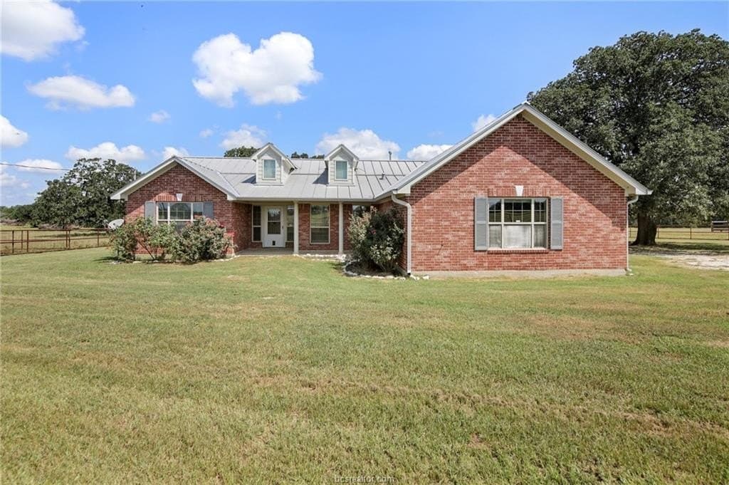 25.71 acres in Madison County featured view