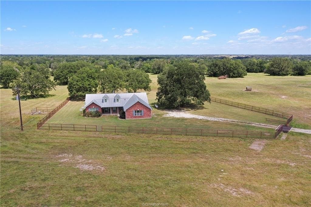 25.71 acres in Madison County