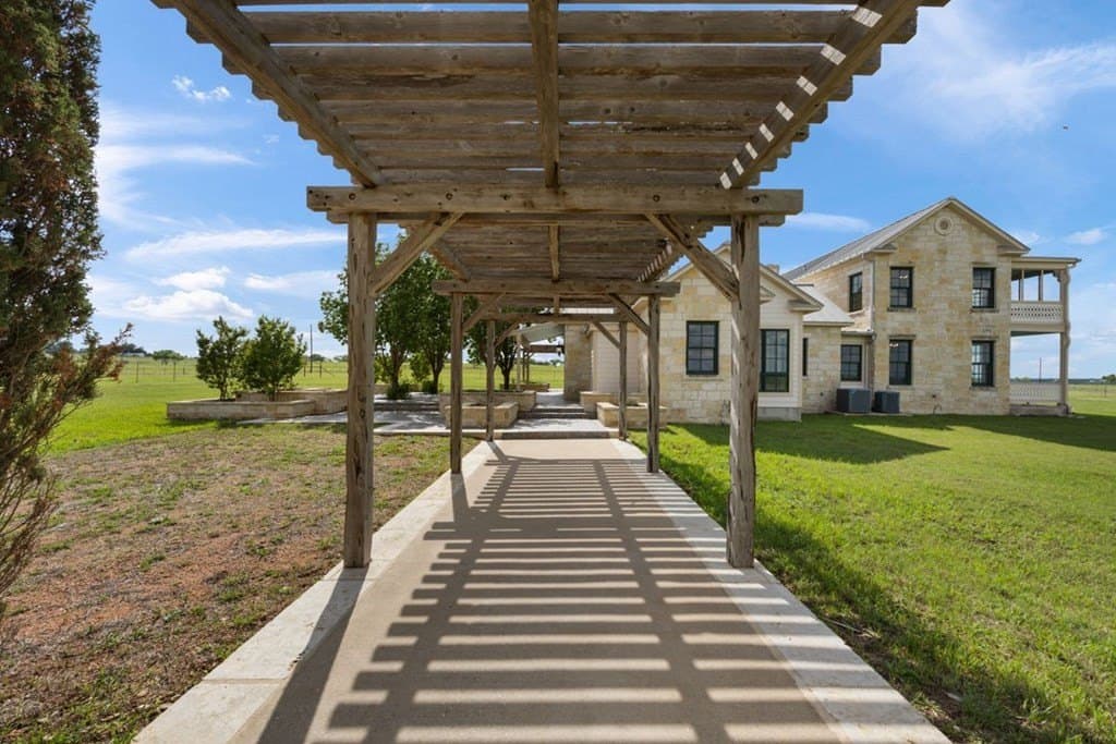 50.06 acres in Gillespie County - photo 49