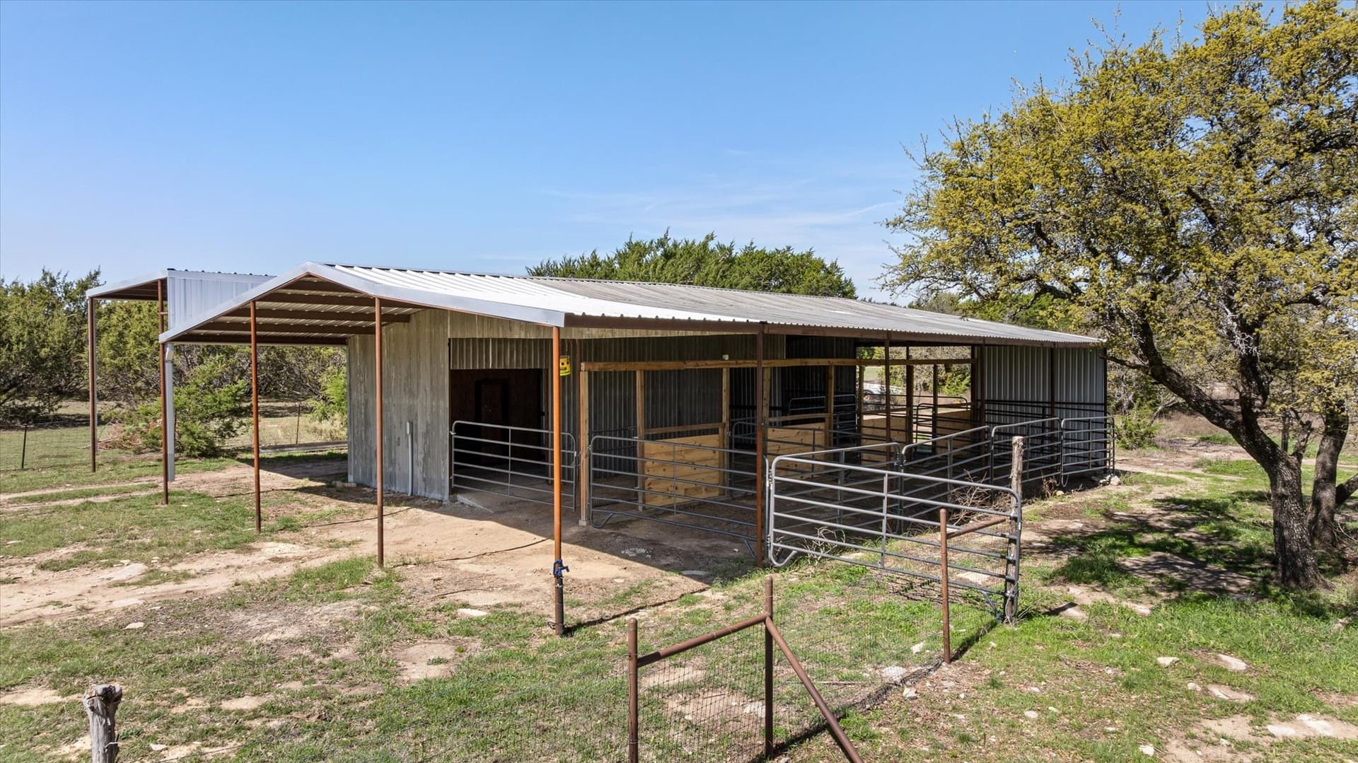 10 acres in Erath County gallery image 3