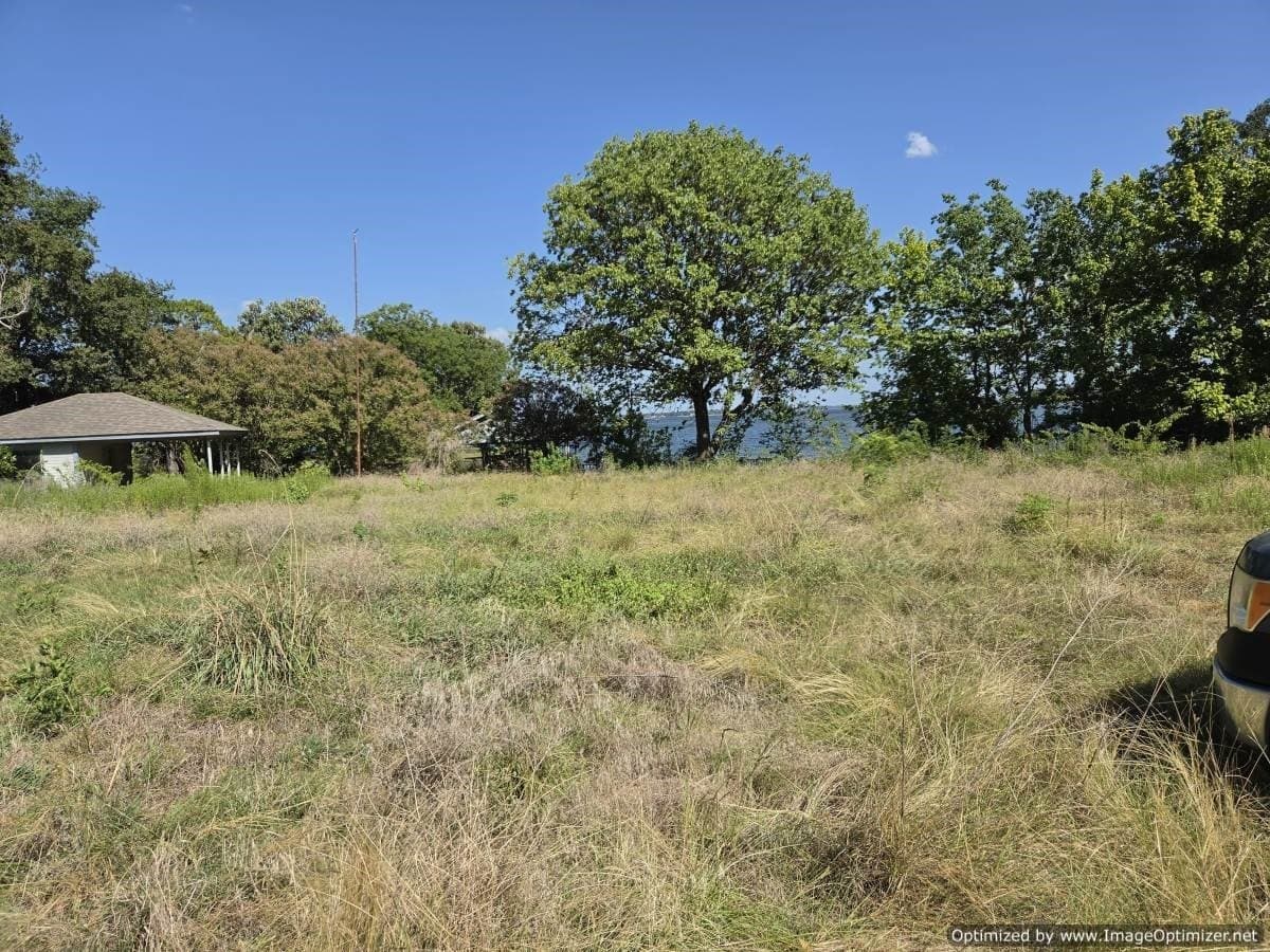 0.22 acres in Henderson County - photo 2