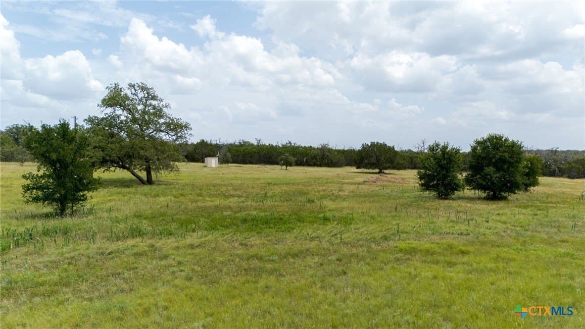 5.25 acres in Texas County - photo 9