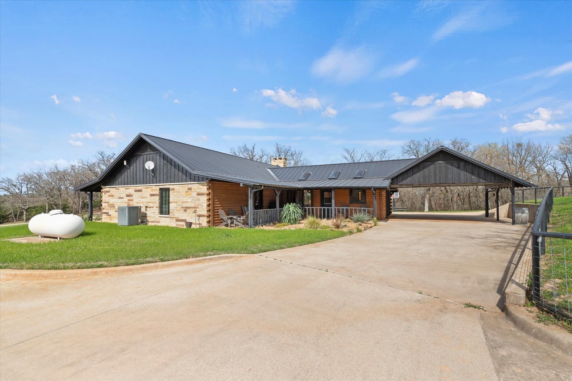 42.25 acres in Cooke County - photo 23