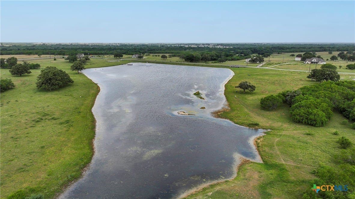 8.21 acres in Gonzales County gallery image 4