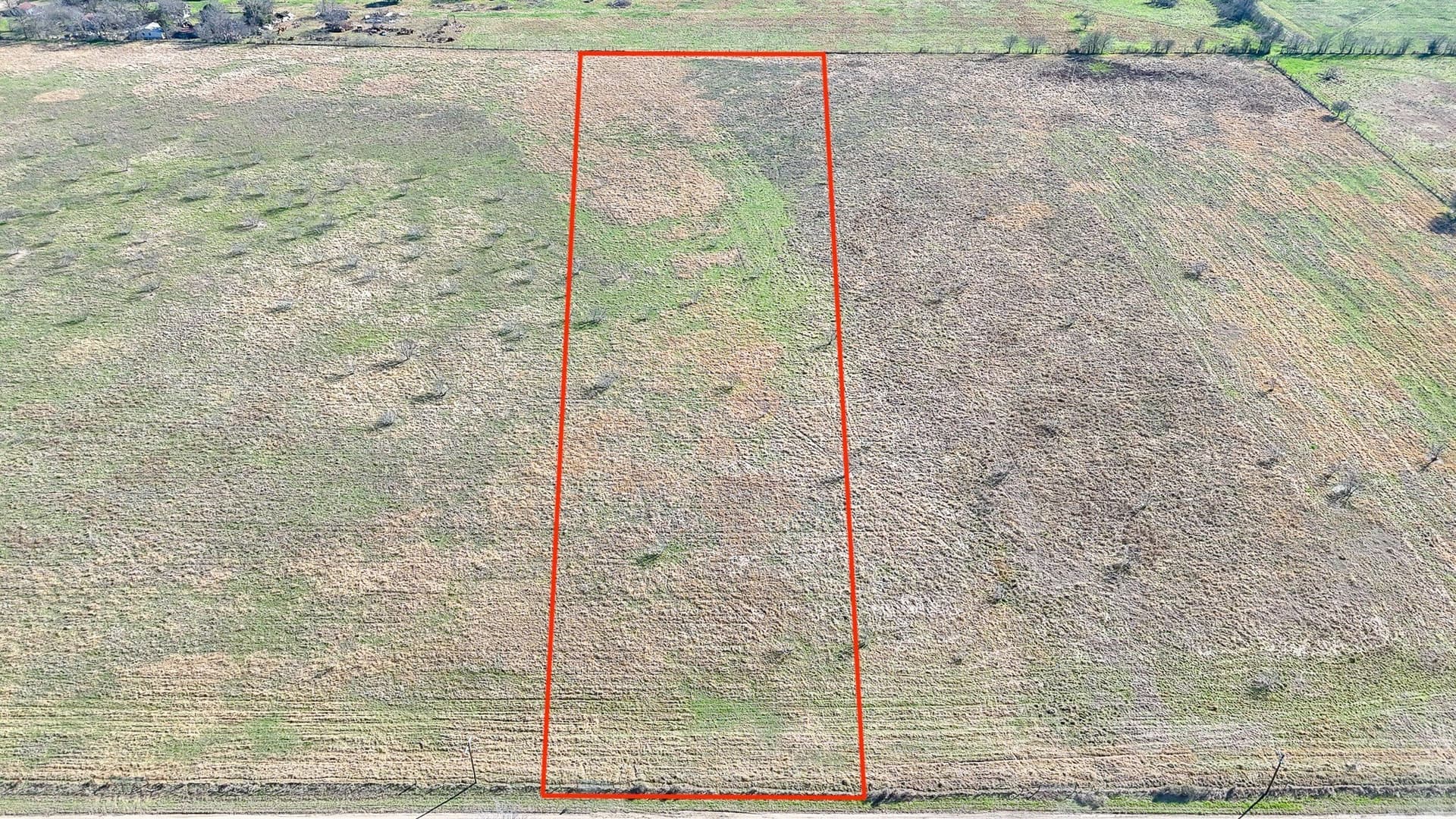 5.02 acres in Navarro County