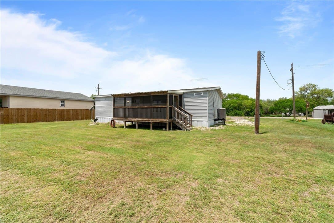 0.29 acres in Refugio County - photo 24