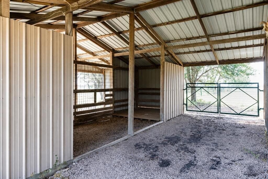 20.01 acres in Gillespie County - photo 35