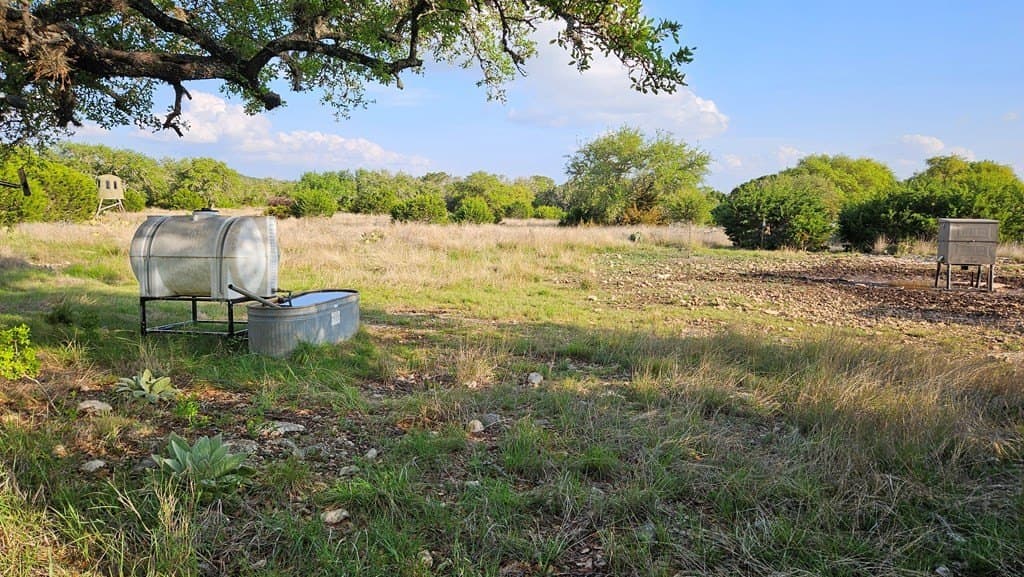 153.74 acres in Edwards County - photo 8